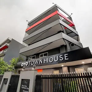 4* Hotel Oyo Townhouse 219, Sector 49,